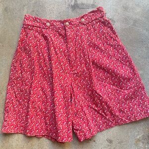 Vintage Liz Claiborne LizSport red floral shorts - M/L